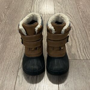 Joe Fresh Kids winter/snow boots size 8
